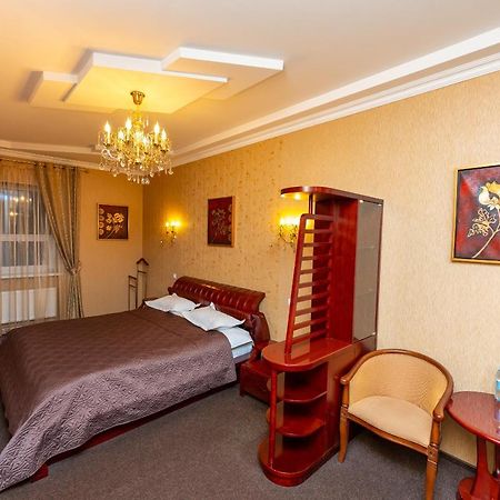 Hotel Sunrise Park Zaporizhia Exterior foto